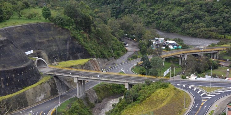 Gobierno Nacional invertirá $ 386.000 millones en la Vía al Llano, aunque requiere $ 1,2 billones